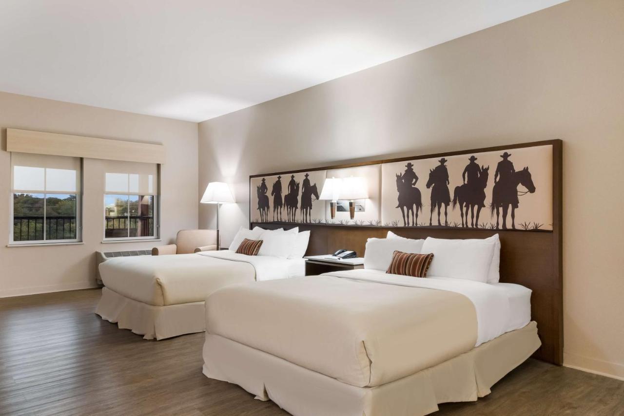 Best Western Bandera Suites & Saloon Exteriér fotografie